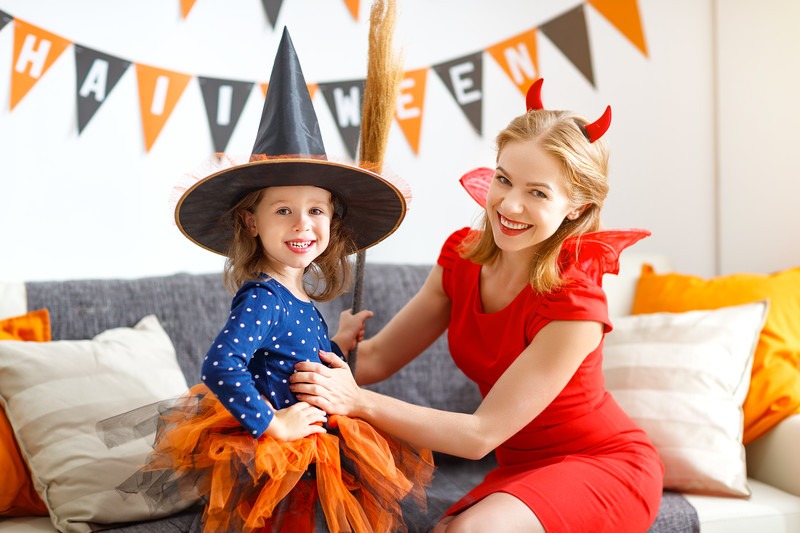 Tips for a dog-friendly Halloween party